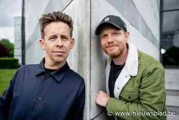 Beste vrienden Jelle Cleymans en Jonas Van Geel in eerste eigen programma: “Door uit een vliegtuig te springen, besefte ik dat ik heel graag nog even leef”