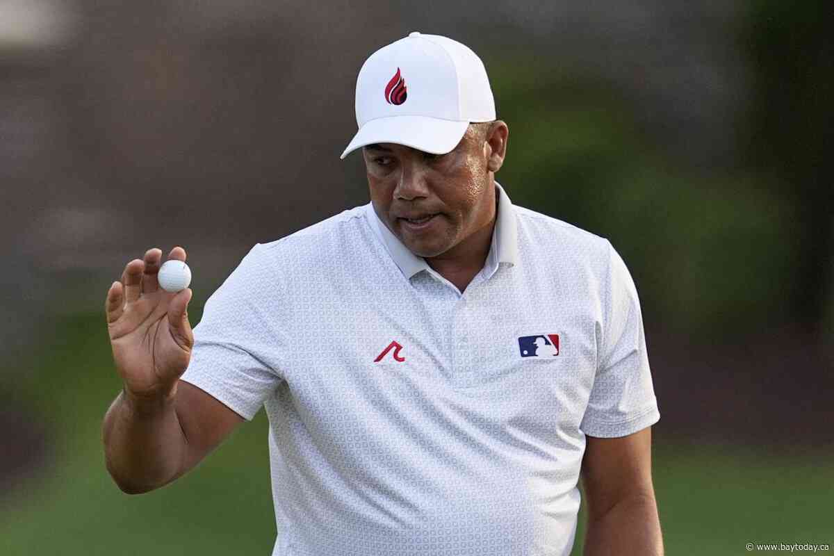 PGA has strong field and big surprise: Jhonattan Vegas leads at 64 as stars fail to shine