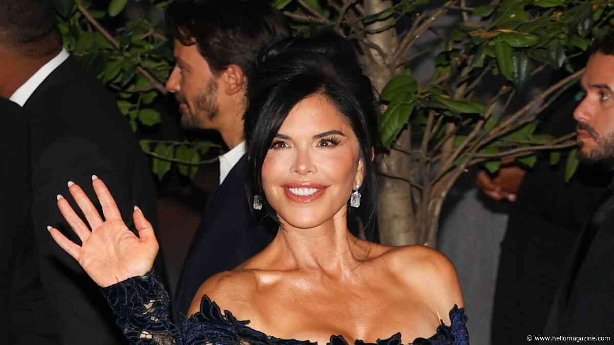 Lauren Sanchez rocks all-white for pre-bachelorette party with Kim Kardashian and friends