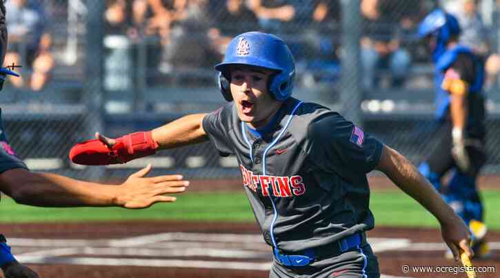 Los Alamitos baseball knocks off La Mirada in first round of Div. 1 playoffs