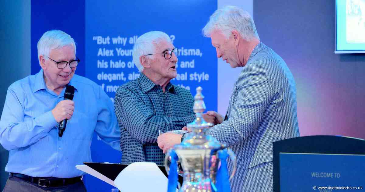 David Moyes makes midweek Goodison Park visit as hint dropped over Seamus Coleman Everton role