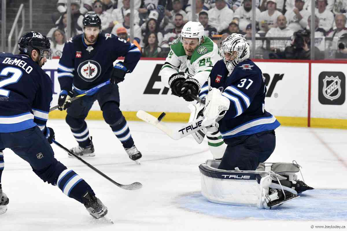 Ehlers scores twice, Jets stay alive with dominant 4-0 win over Stars in Game 5