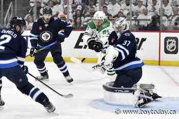 Ehlers scores twice, Jets stay alive with dominant 4-0 win over Stars in Game 5