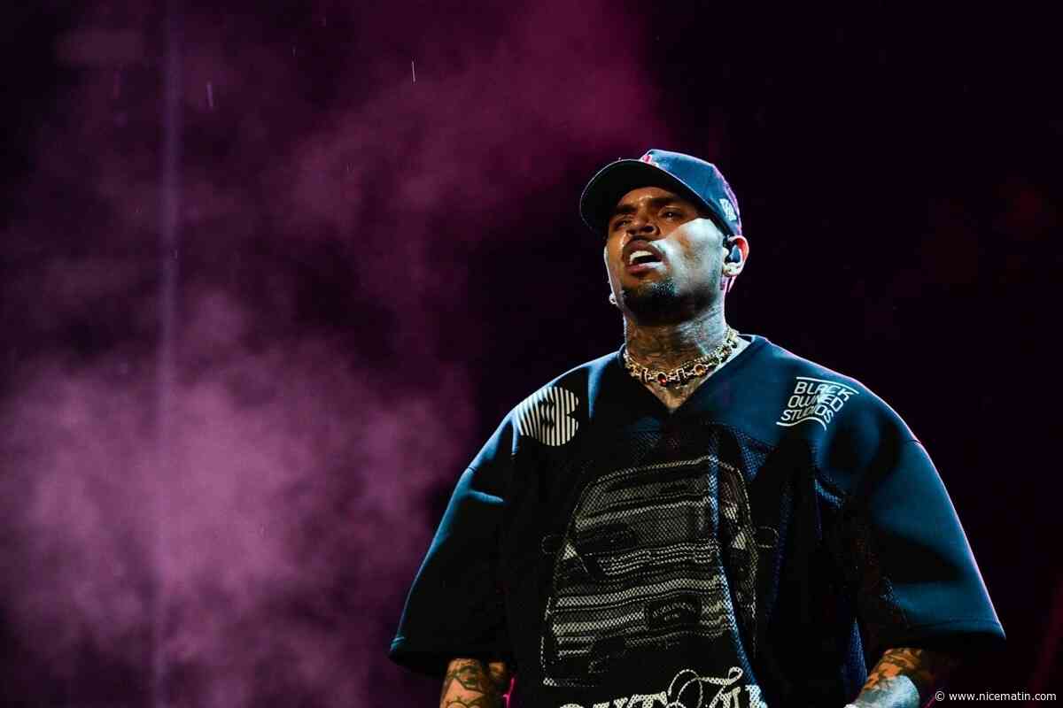 Le chanteur Chris Brown inculpé de coups et blessures volontaires au Royaume-Uni