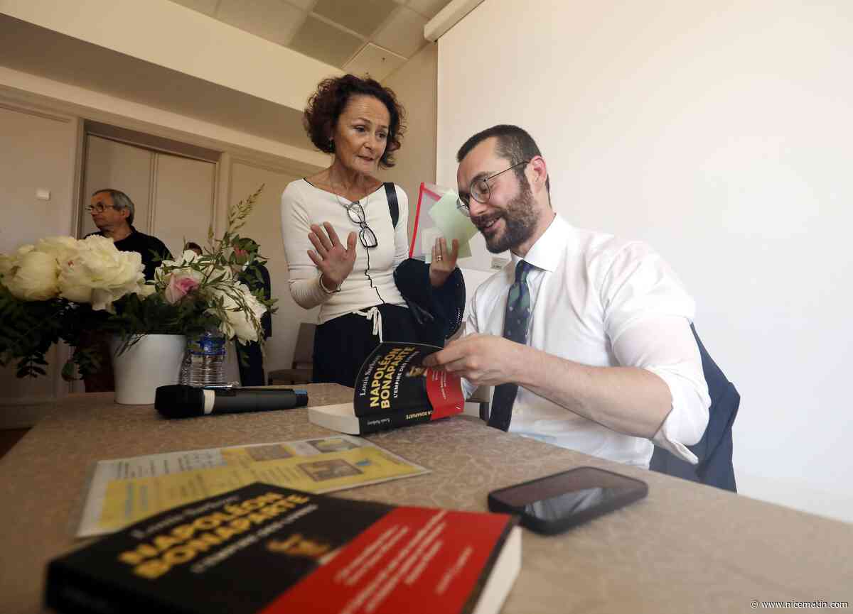 "Pour l’instant, je ne suis candidat nulle part": donné partant aux prochaines municipales à Menton, Louis Sarkozy y était en dédicaces jeudi