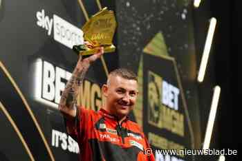 VIDEO. Nathan Aspinall wint Premier League-avond in Aberdeen, Price kan ninedarter niet verzilveren