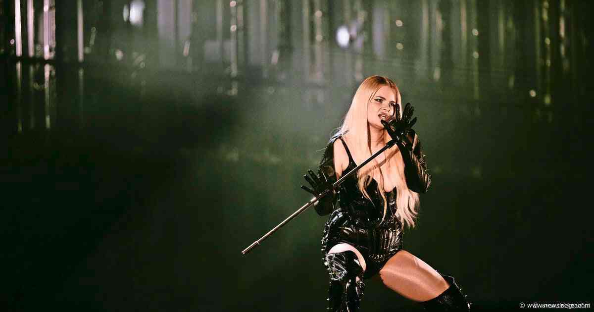 De tops en flops van het Eurovisiesongfestival: ’Stoere Jesus Christ Superstar-type knapt bijna uit outfit’