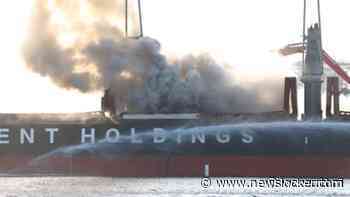 Brand op schip zorgt voor overlast in Amsterdam