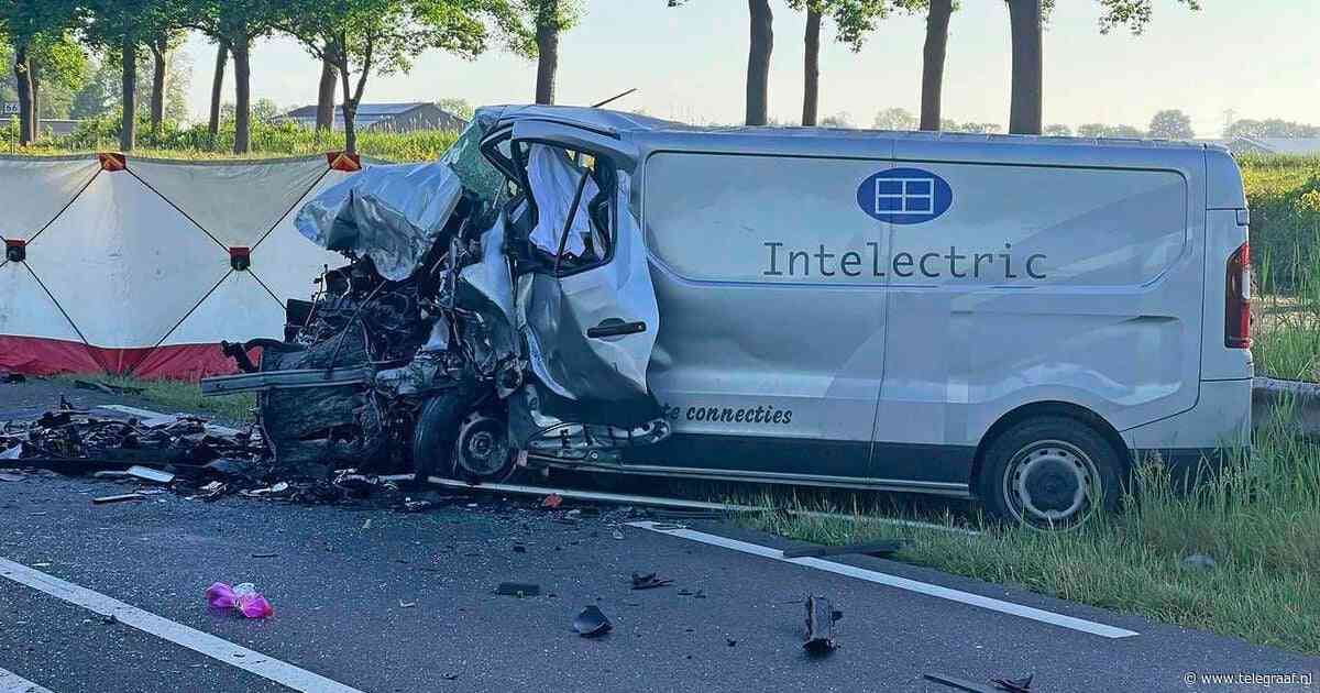 Twee doden bij verkeersongeluk op de N266 in Nederweert