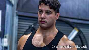 Mastermind host Marc Fennell sends fans into a frenzy with 'thirst trap' gym photos