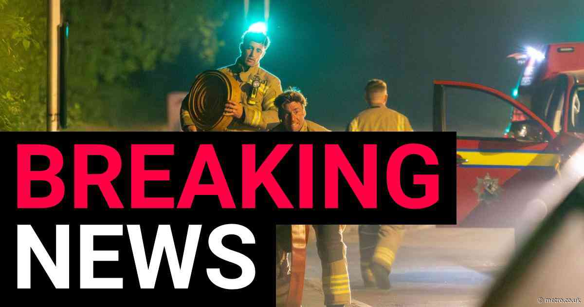 Bicester fire: Major inferno tears through former RAF blaze sparking ‘explosions’