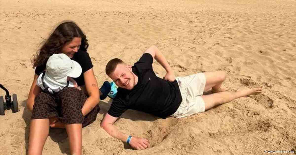 Mum's holiday 'ruined' after arriving at airport to find seats didn't exist