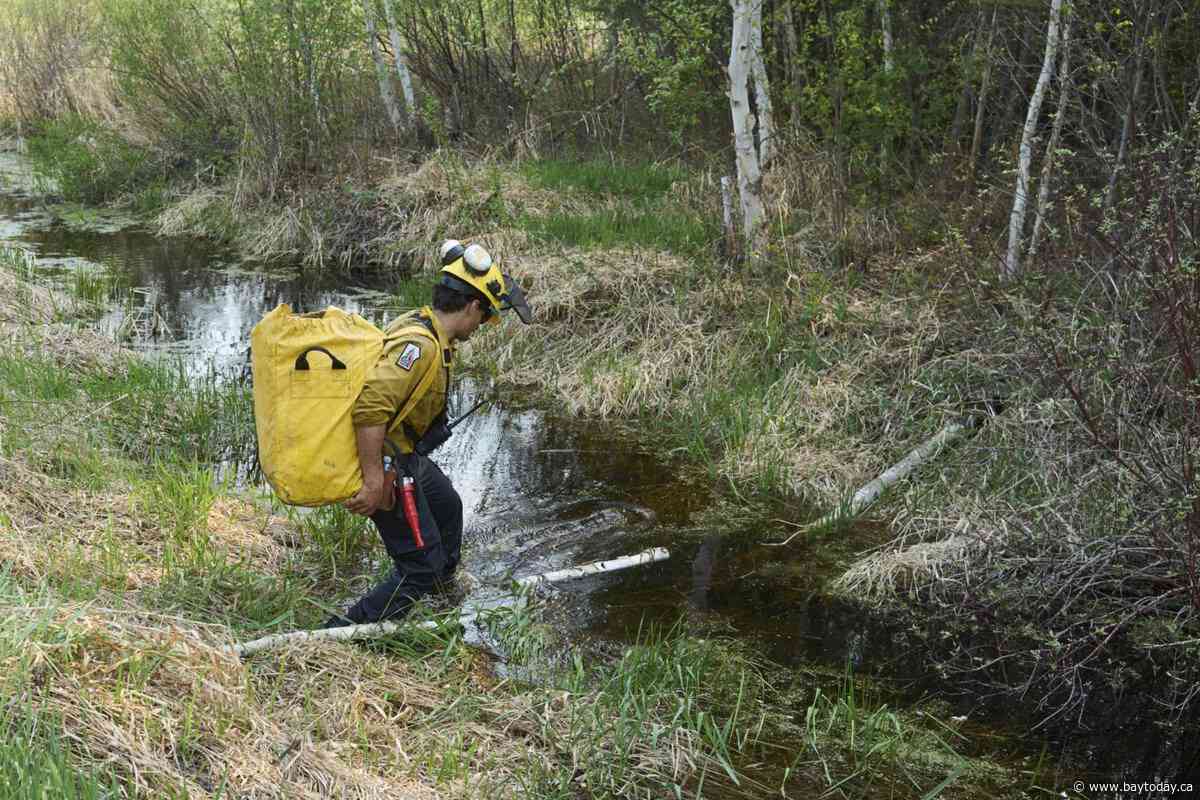 Crews keep battling deadly, out-of-control wildfires in eastern Manitoba