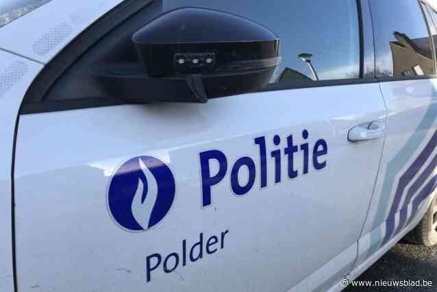 Zware verkeershinder nadat waterton achter tractor kantelt