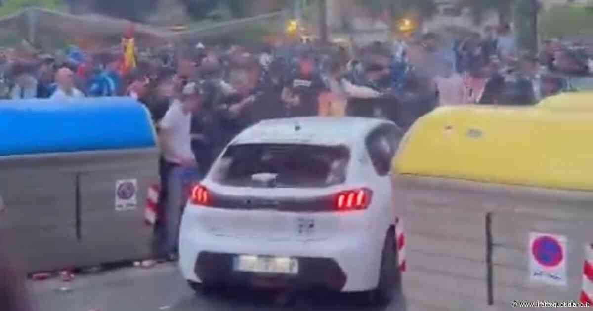 Paura in Catalogna: auto travolge i tifosi dell’Espanyol prima del derby con il Barcellona | il video