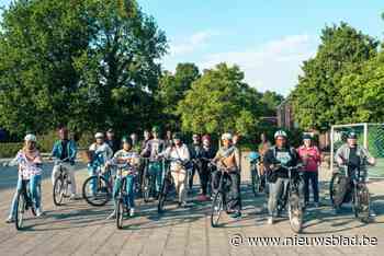 Volwassenen leren (opnieuw) fietsen: “Geeft hen de vrijheid om zich te verplaatsen”