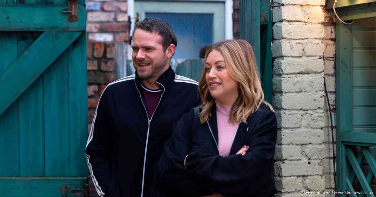 Coronation Street fans 'not expecting that' as 'real' Mick Michaelis star 'uncovered'