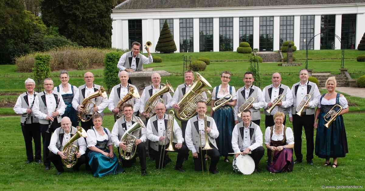Rhedense muzikanten treden op bij Oostenrijks blaasfestival