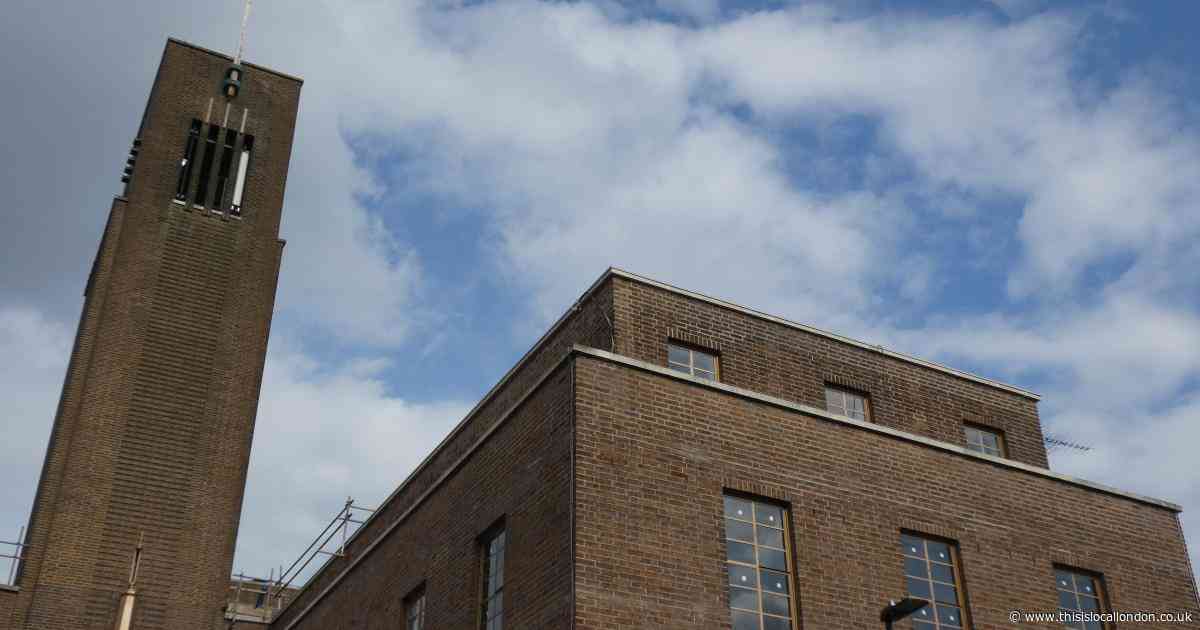 Pressure on new owners of historic town hall 'to live up to commitment'