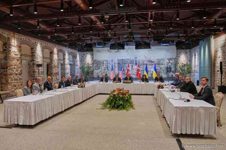 Russia and Ukraine hold their first direct peace talks in 3 years amid low expectations