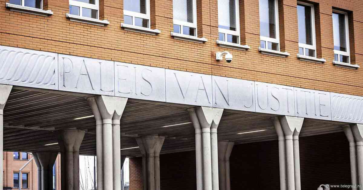 Man veroordeeld die stomp uitdeelde aan zijn advocaat in PI Vught