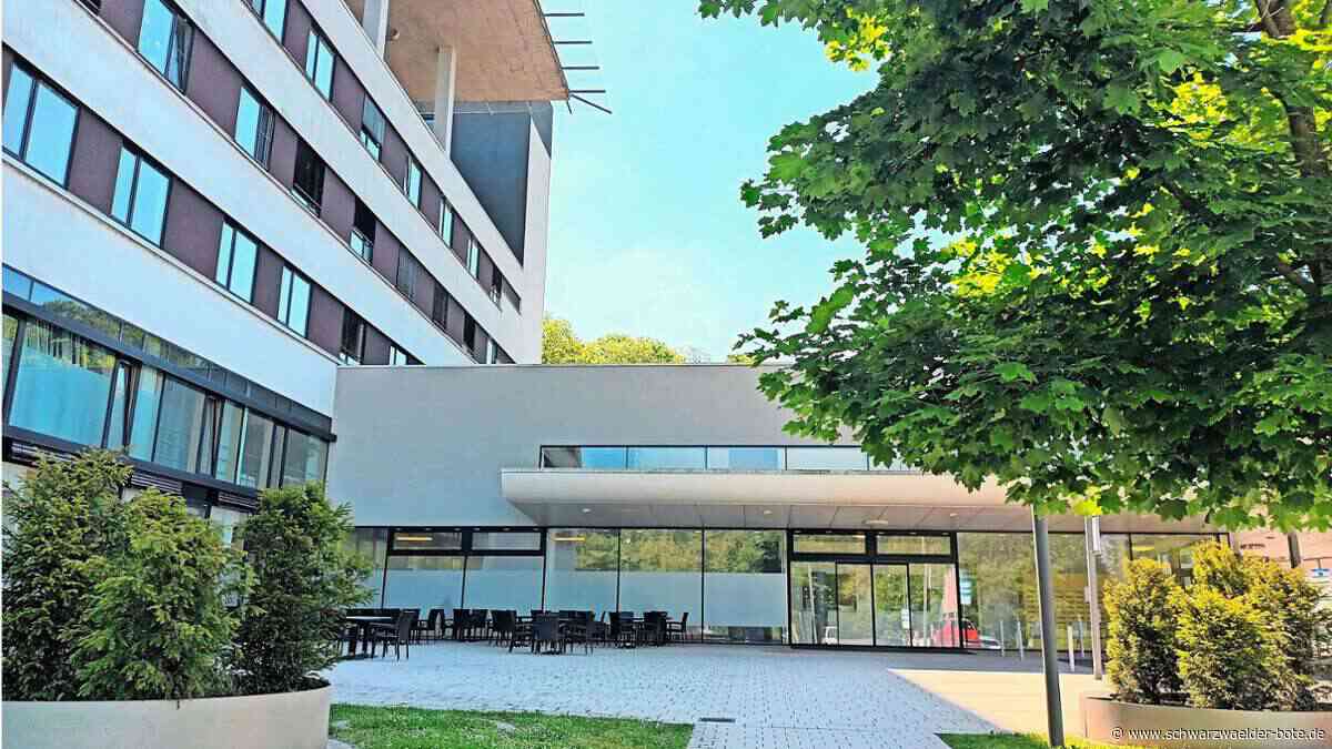 Brand in  Pforzheimer Notaufnahme: Fixierter Patient: Drei Beschuldigte können aufatmen
