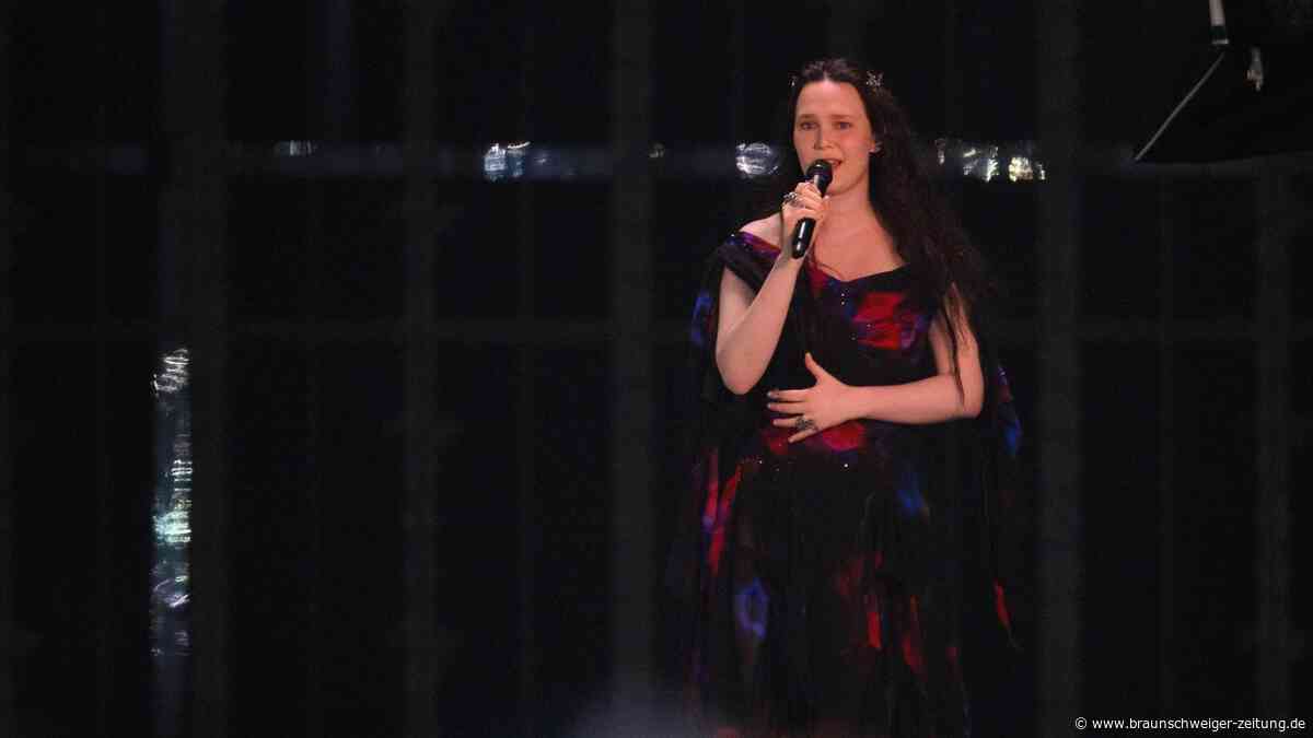 Leise Töne beim ESC-Heimspiel: Zoë Më vertritt die Schweiz