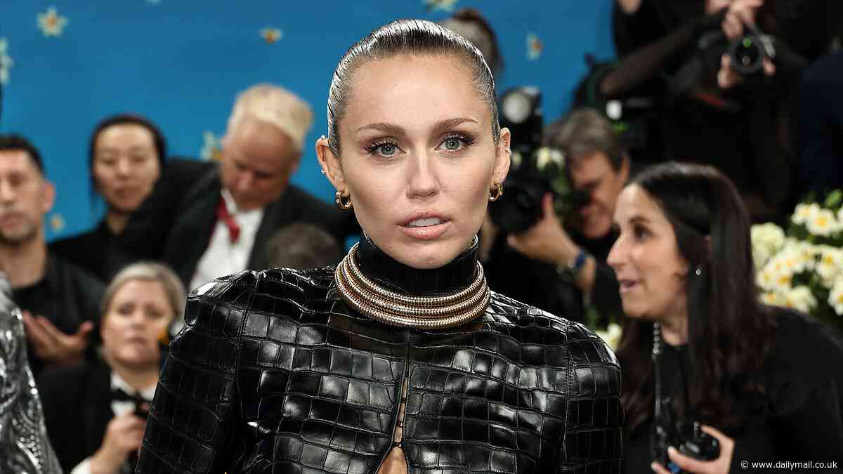 Plastic surgeons reveal secrets behind Miley Cyrus' facial transformation