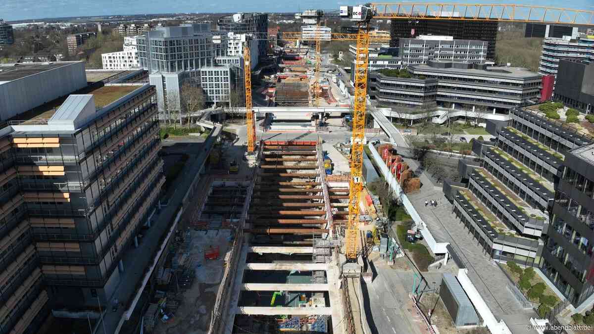 Spektakuläre Luftaufnahmen: Was auf den Baustellen der U5 passiert