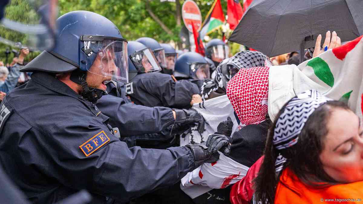 Ermittlungen nach Angriff auf Polizist bei Nakba-Demo in Berlin