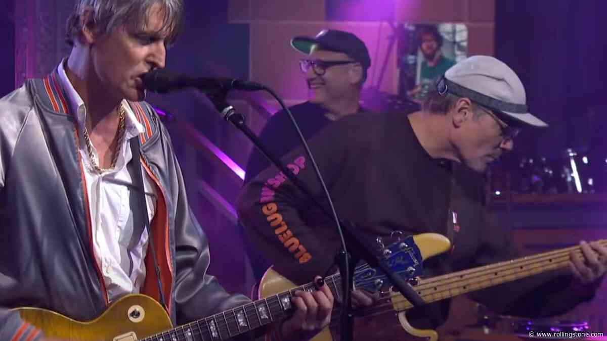 See Pavement Perform ‘Harness Your Hopes’ in First Late-Night TV Appearance in 15 Years