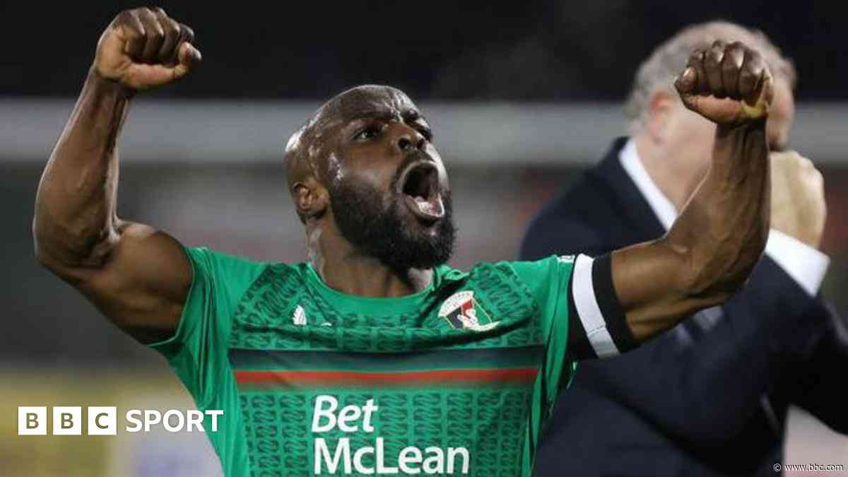 Midfielder Sule to leave Glentoran