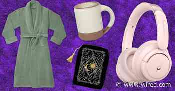The Best Gifts for Book Lovers (2025)