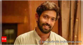 Is Vikrant the new lead of Karan’s 'Dostana 2'?