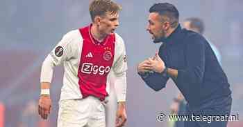 Ajax-trainer Francesco Farioli ontvangt richting wedstrijd tegen FC Twente ’een onverwachte verrassing’