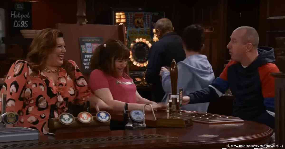 Coronation Street fans 'reveal' new 'golden' Rovers Return pairing amid 'comeback'