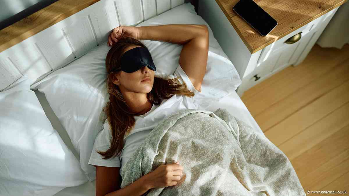 Experts pinpoint number of hours of sleep that could raise risk of dementia