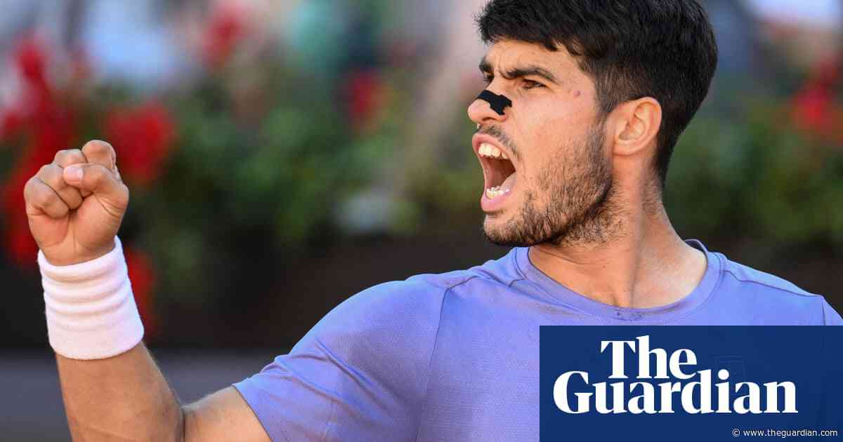 Carlos Alcaraz breezes past Lorenzo Musetti to reach Italian Open final