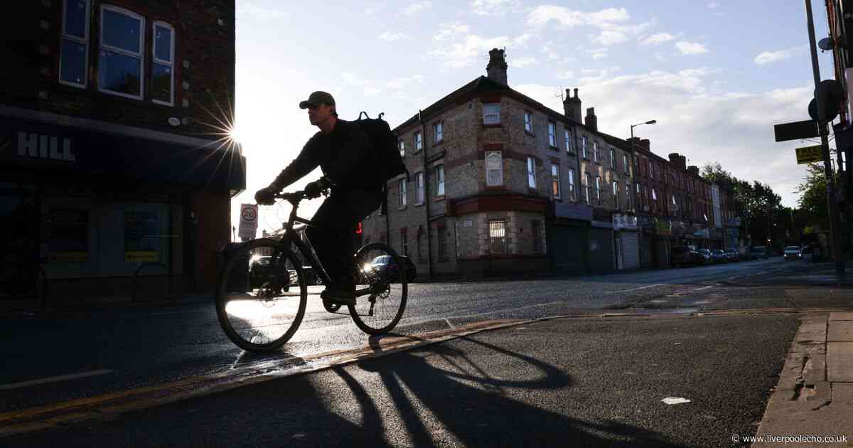 Liverpool street 'shut down' as 'music video filmed'