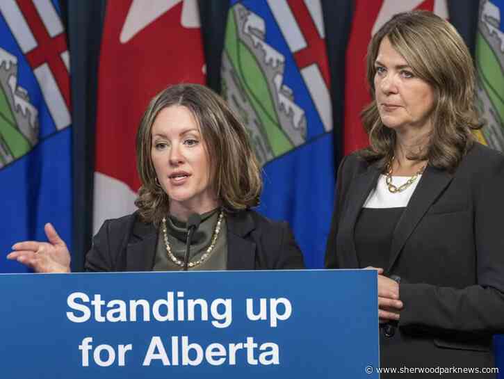 Alberta places 'indefinite freeze' on industrial carbon tax