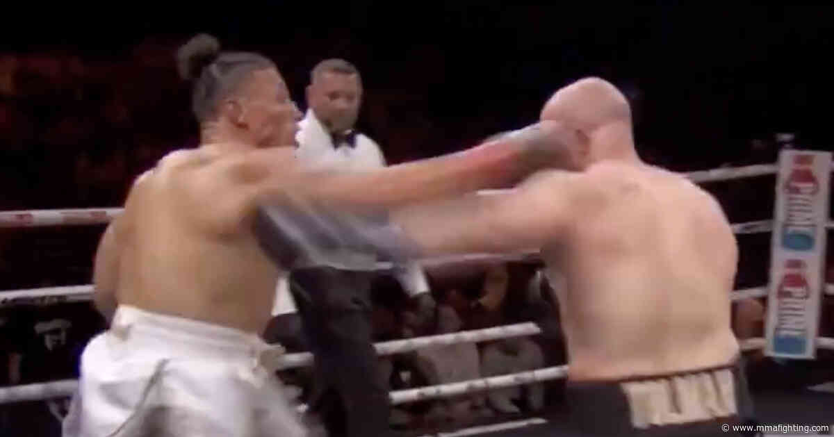 Chase DeMoor survives early knockdown, knocks out Tank Tolman at Misfits Boxing 21