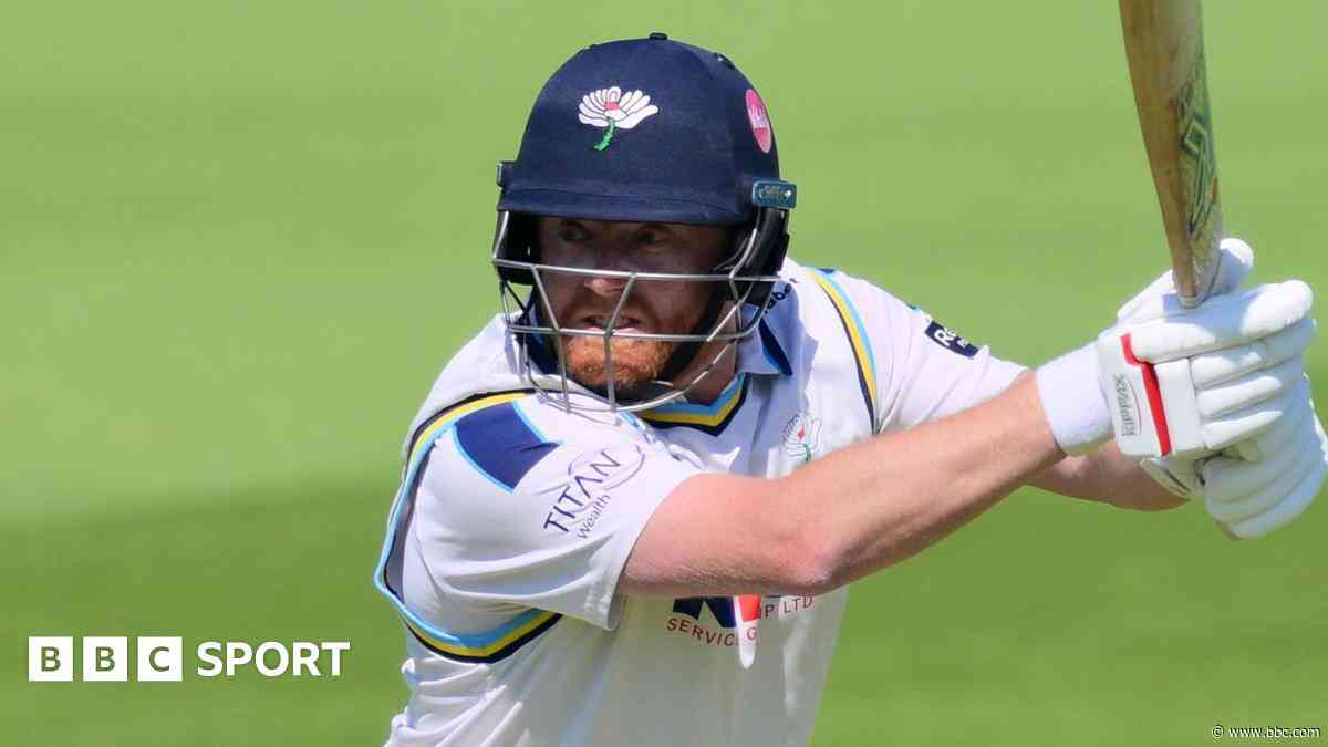Bairstow hits 89 but Surrey keep Yorks in check