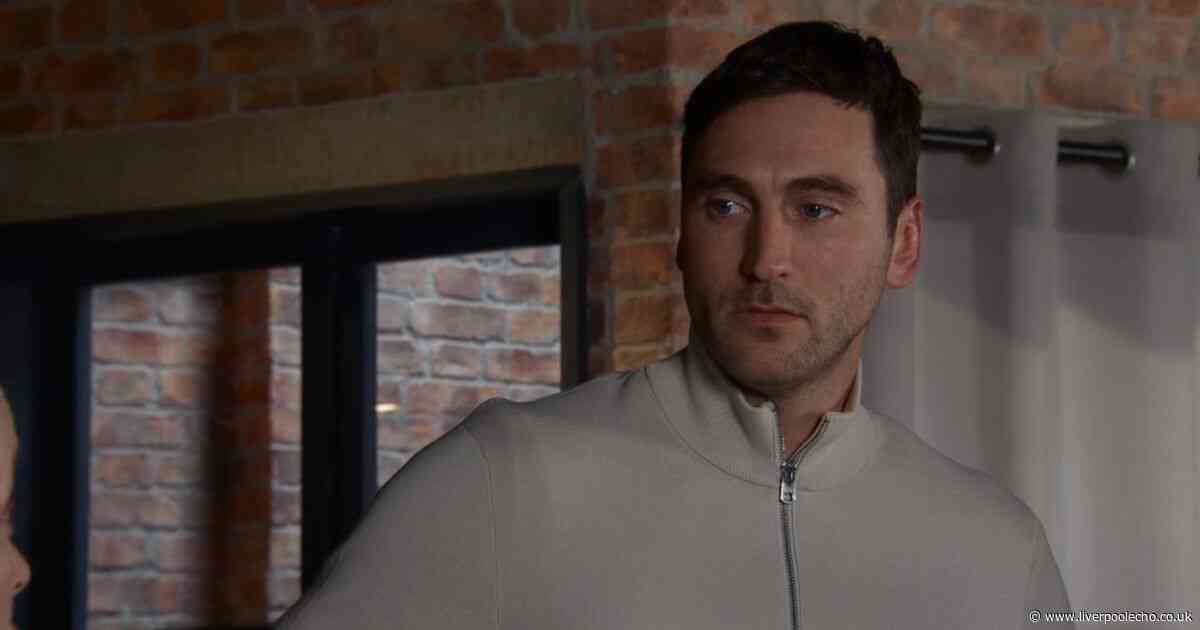 ITV Coronation Street fans 'confirm' Kit's secret child after flashback shake-up