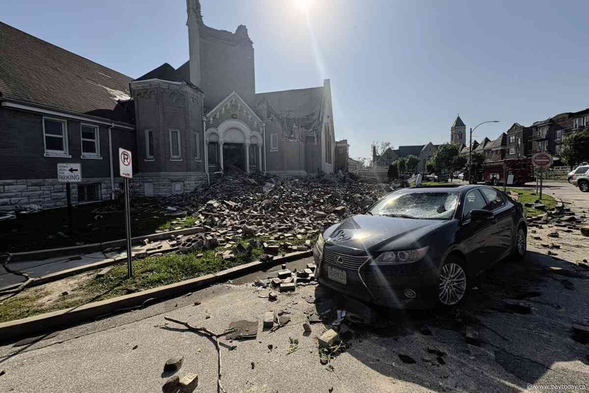 1 person died, 2 others were pulled from wreckage after a storm crumbled part of a St. Louis church