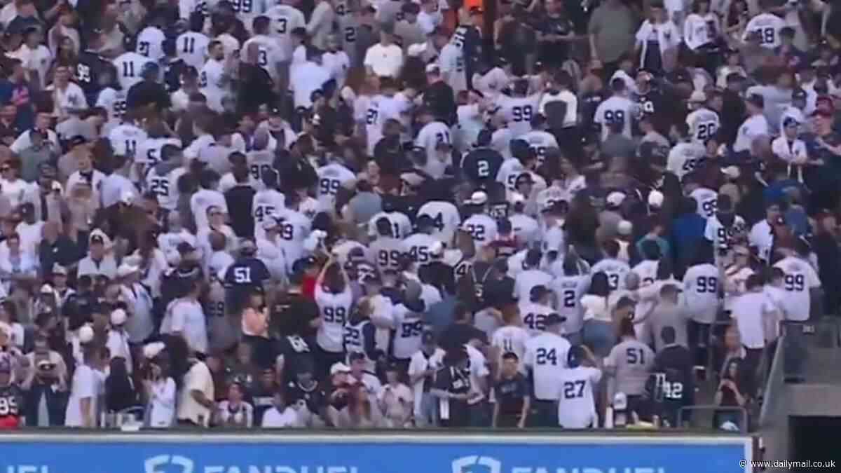 Brutal moment Juan Soto is booed by furious Yankees fans on return with the Mets