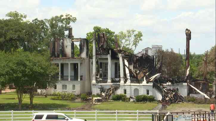 Historic Nottoway Plantation destroyed by fire: largest antebellum mansion in the south a total loss