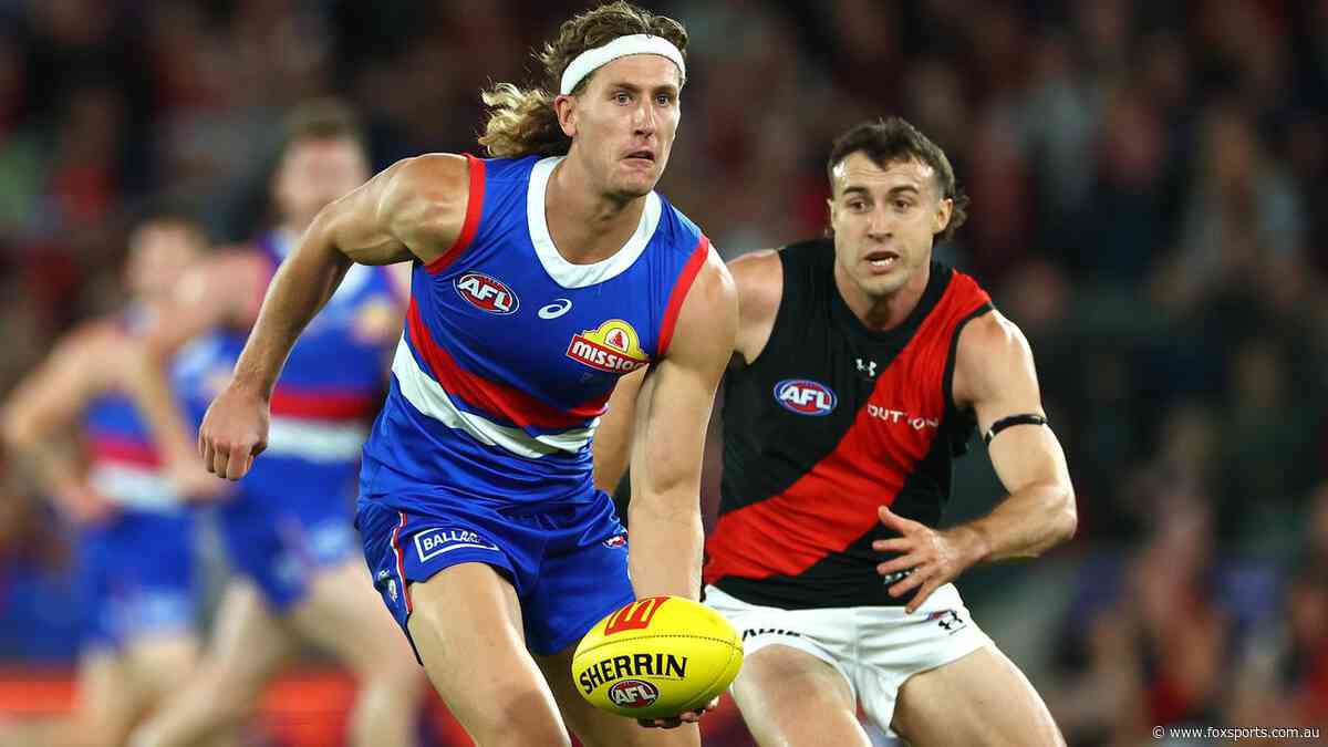 Real test looms for in-form Bombers as Dogs return from Darwin heat – LIVE AFL