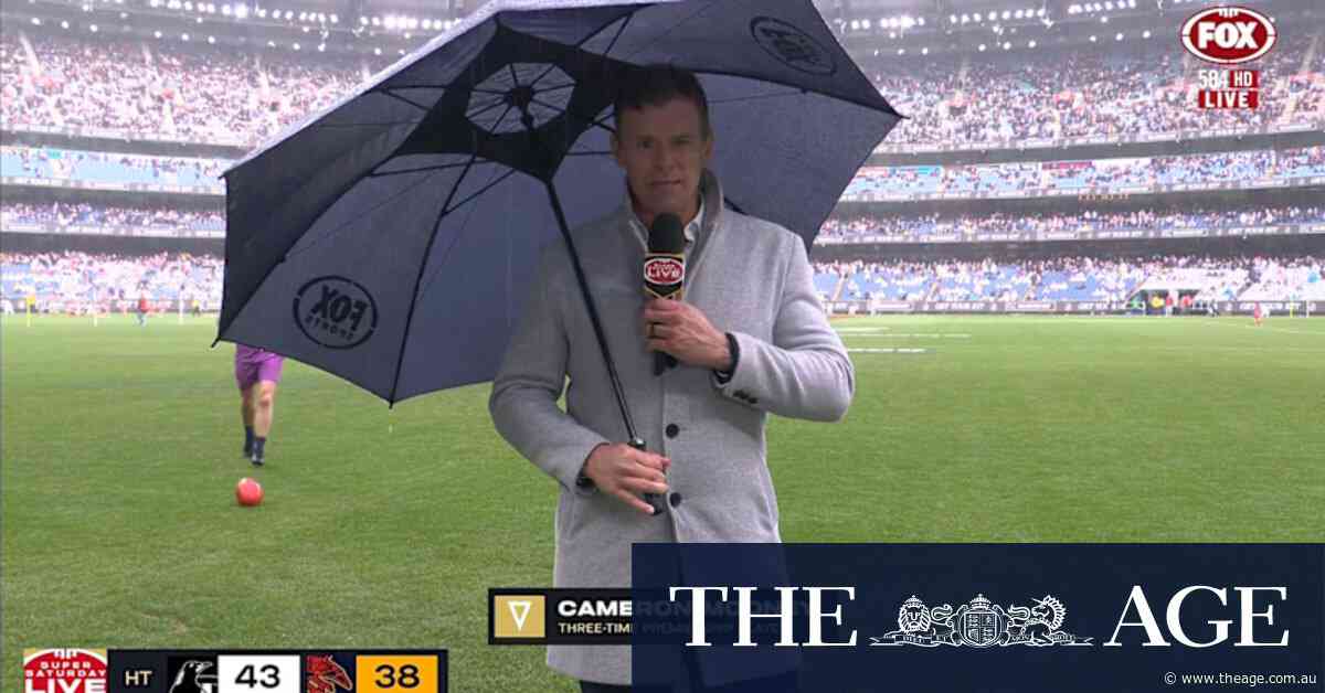 Mooney's emotional tribute to Selwood family