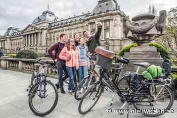 5 tips voor citytrips op twee wielen: van de grootste tot de kleinste én de oudste stad van het land