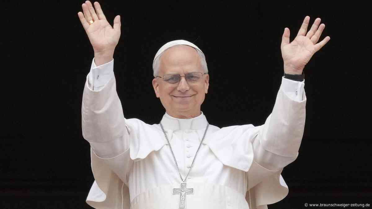 Papst Leo XIV. wird offiziell in sein Amt eingeführt